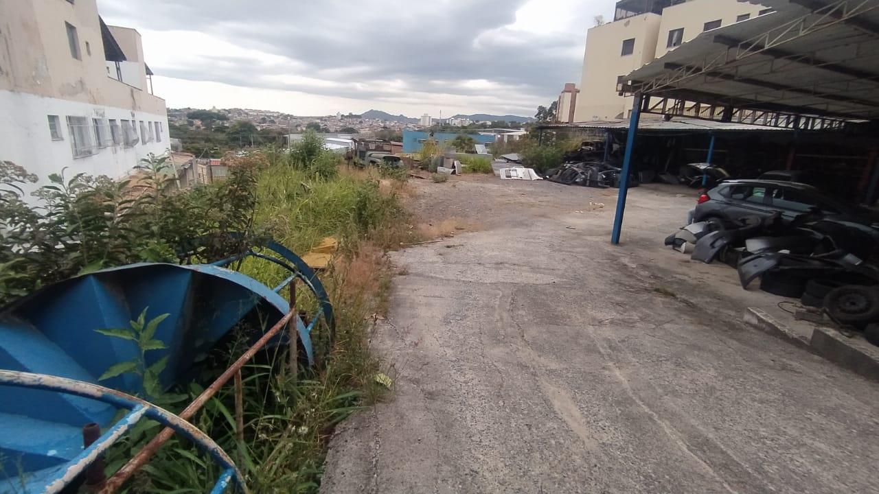 Terreno à venda com 400m² de terreno no Caiçaras, Belo Horizonte (MG) — foto 9 de 22