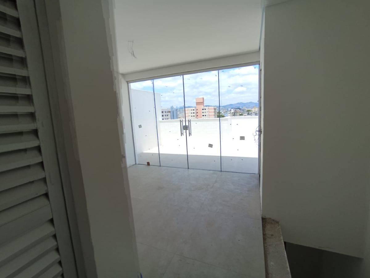Cobertura à venda com 3 quartos, 1 suíte, 2 vagas e 75m² no Jardim Montanhês, Belo Horizonte (MG) — foto 16 de 30