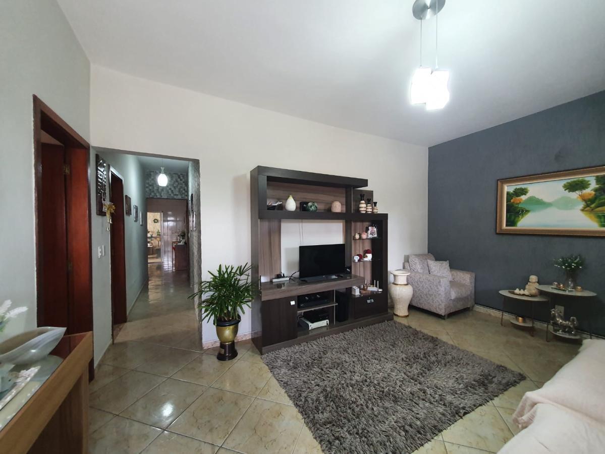Casa à venda com 3 quartos, 1 suíte, 6 vagas e 172m² no Nova esperança, Belo Horizonte (MG) — foto 3 de 28