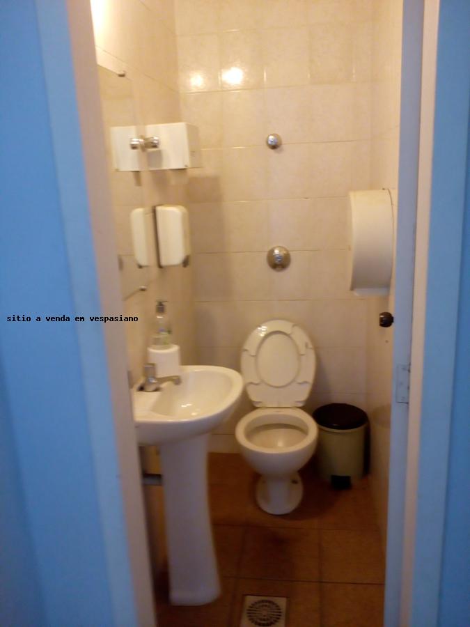 Comercial à venda com 5 banheiros, 2 vagas e 300m² no Caiçaras, Belo Horizonte (MG) — foto 3 de 21