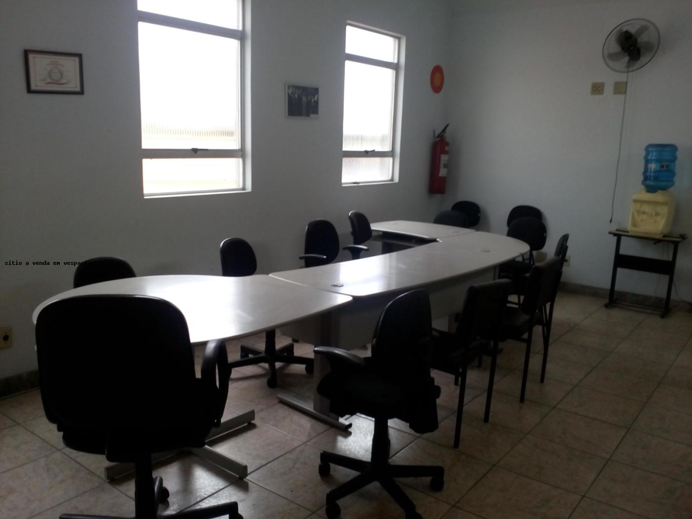 Comercial à venda com 5 banheiros, 2 vagas e 300m² no Caiçaras, Belo Horizonte (MG) — foto 6 de 21