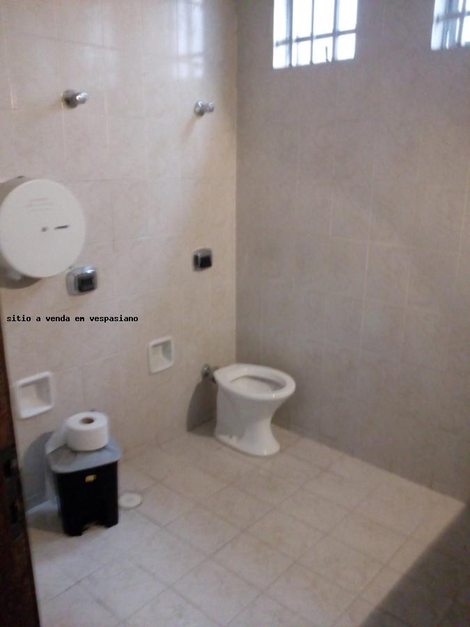Comercial à venda com 5 banheiros, 2 vagas e 300m² no Caiçaras, Belo Horizonte (MG) — foto 15 de 21
