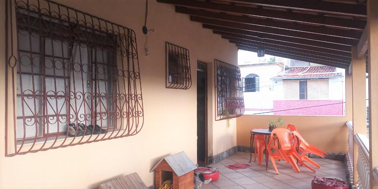 Casa à venda com 5 quartos, 1 suíte, 3 vagas e 200m² no Nova esperança, Belo Horizonte (MG) — foto 8 de 30