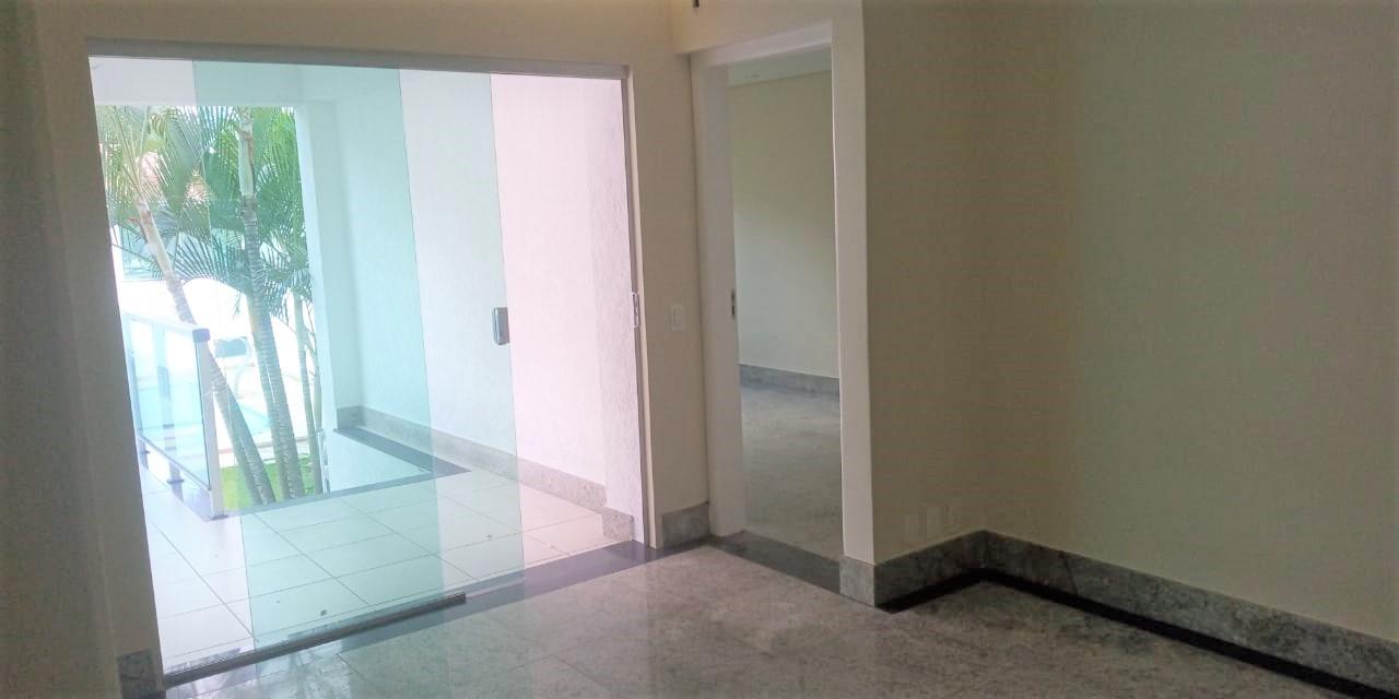 Casa à venda com 4 quartos, 1 suíte, 3 vagas e 240m² no São Joao Batista, Belo Horizonte (MG) — foto 15 de 30