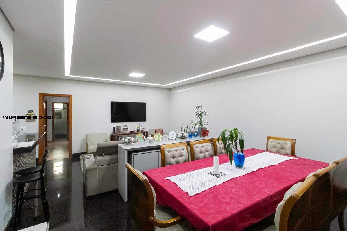 Casa à venda com 3 quartos, 1 suíte, 2 vagas e 259m² no Caiçara-Adelaide, Belo Horizonte (MG) — foto 5 de 30