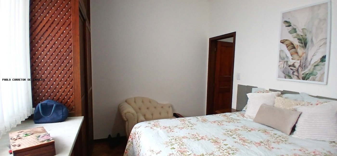 Casa à venda com 4 quartos, 2 banheiros, 2 vagas e 194m² no Sagrada Família, Belo Horizonte (MG) — foto 12 de 13