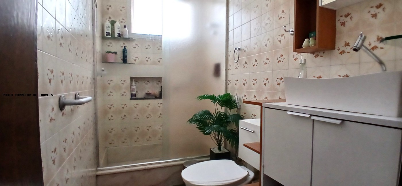 Casa à venda com 4 quartos, 2 banheiros, 2 vagas e 194m² no Sagrada Família, Belo Horizonte (MG) — foto 13 de 13