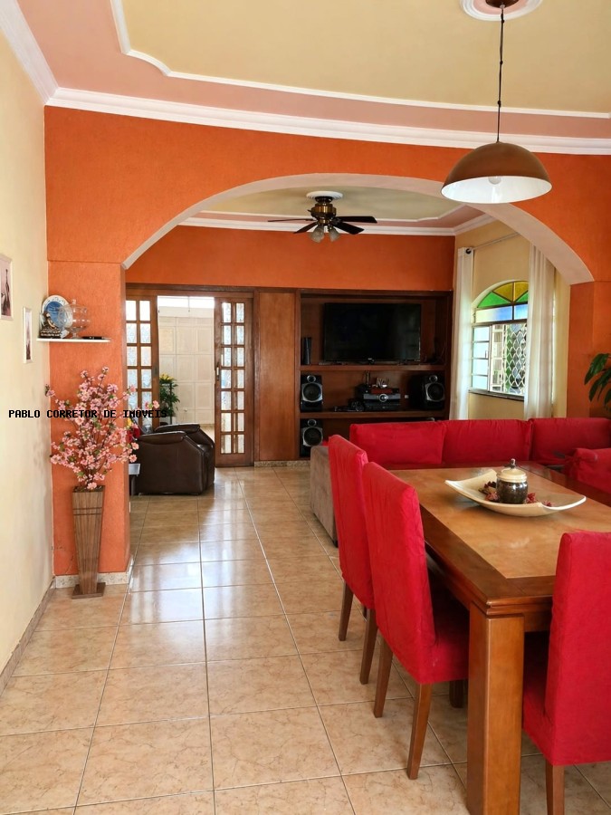 Casa à venda com 5 quartos, 2 suítes, 5 vagas e 245m² no Nova esperança, Belo Horizonte (MG) — foto 3 de 30