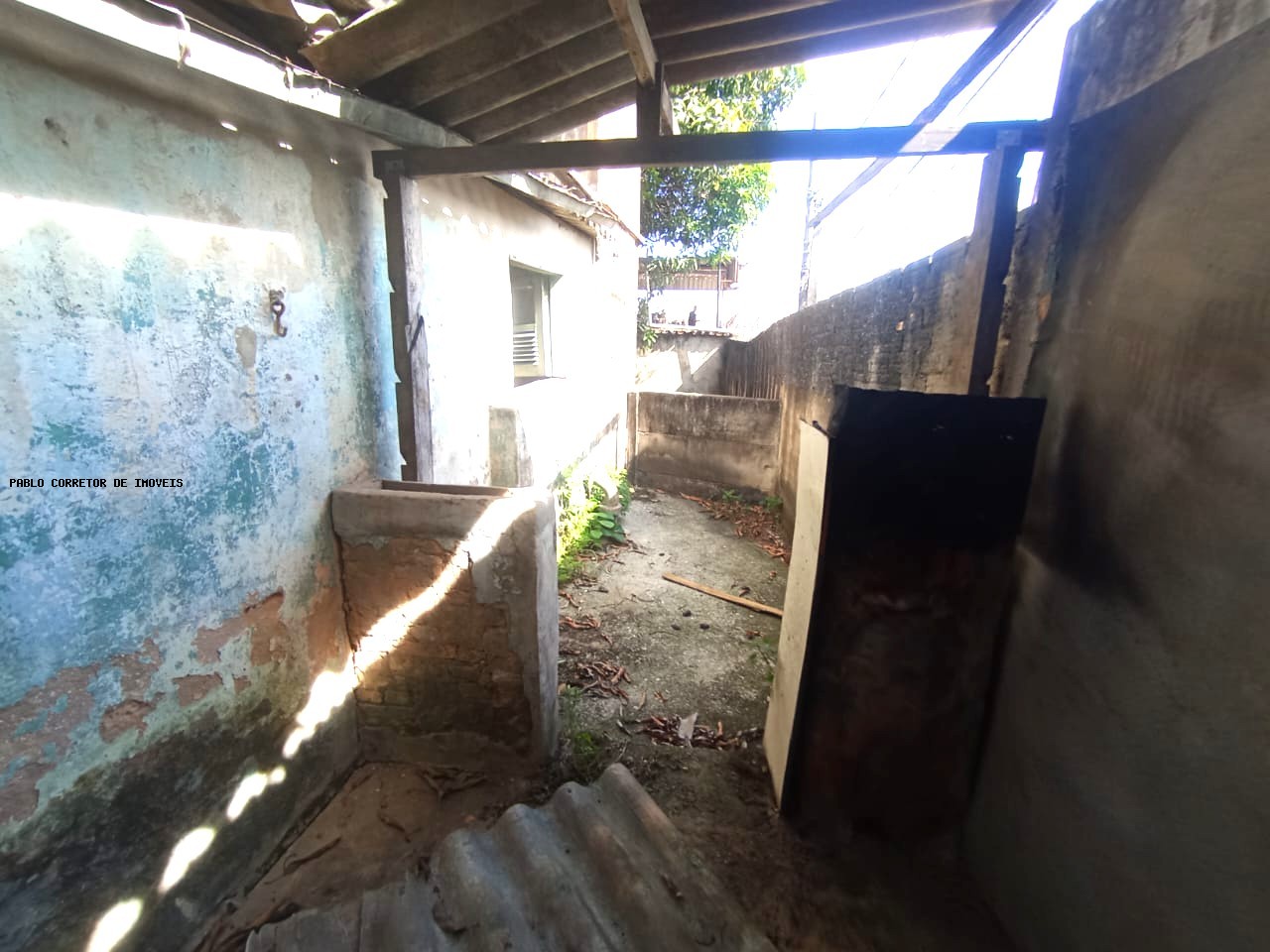 Casa à venda com 3 quartos, 1 banheiro e 300m² no Santo André, Belo Horizonte (MG) — foto 4 de 30