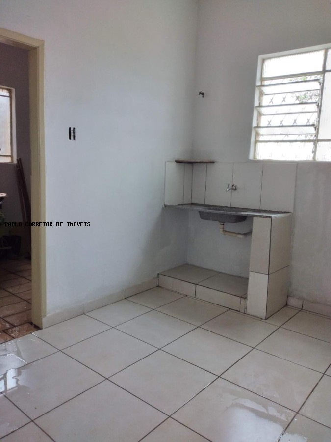 Casa à venda com 3 quartos, 1 banheiro e 70m² no Aparecida Sétima Seção, Belo Horizonte (MG) — foto 2 de 17