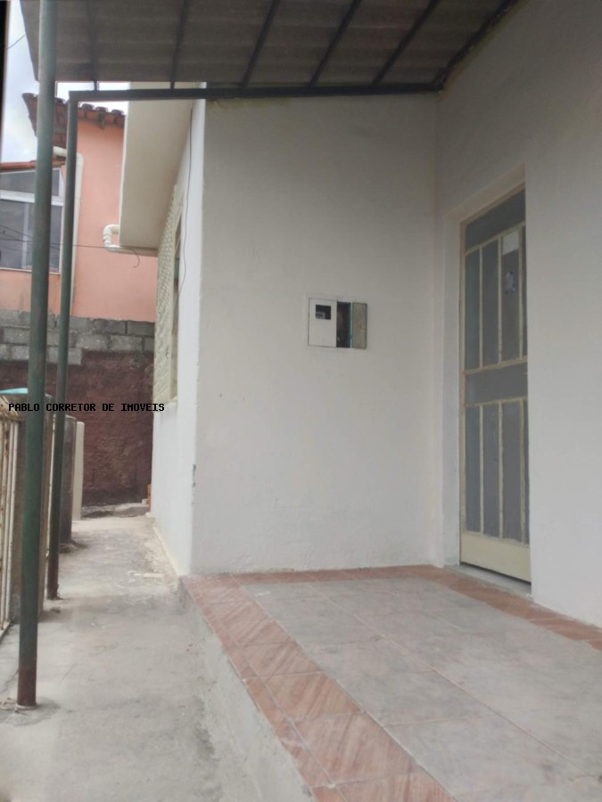 Casa à venda com 3 quartos, 1 banheiro e 70m² no Aparecida Sétima Seção, Belo Horizonte (MG) — foto 16 de 17
